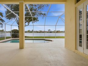 727 Lake Blvd, Weston FL 33326