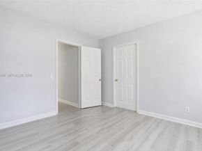 727 Lake Blvd, Weston FL 33326