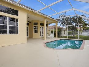 727 Lake Blvd, Weston FL 33326