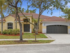 727 Lake Blvd, Weston FL 33326