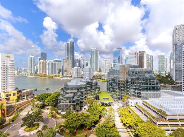 520 Brickell Key Dr A1817, Miami FL 33131