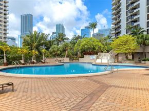 520 Brickell Key Dr A1817, Miami FL 33131