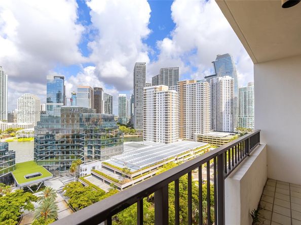 520 Brickell Key Dr A1817, Miami FL 33131