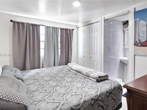 1461 E 7th Ct, Hialeah FL 33010