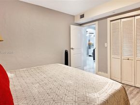 1461 E 7th Ct, Hialeah FL 33010