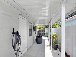 1461 E 7th Ct, Hialeah FL 33010