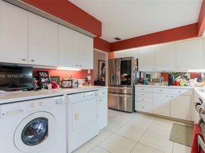 2 Eastgate Dr C, Boynton Beach FL 33436