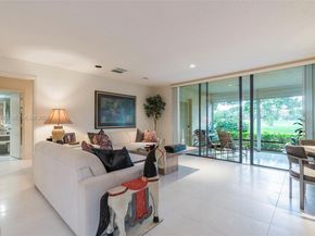 2 Eastgate Dr C, Boynton Beach FL 33436