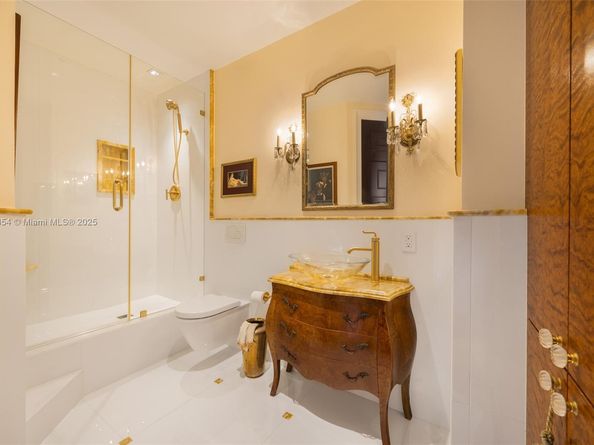 1581 Brickell Ave T104, Miami FL 33129