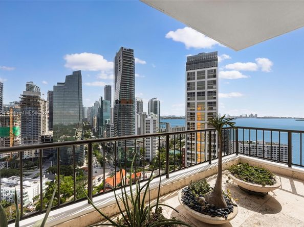 1581 Brickell Ave T104, Miami FL 33129