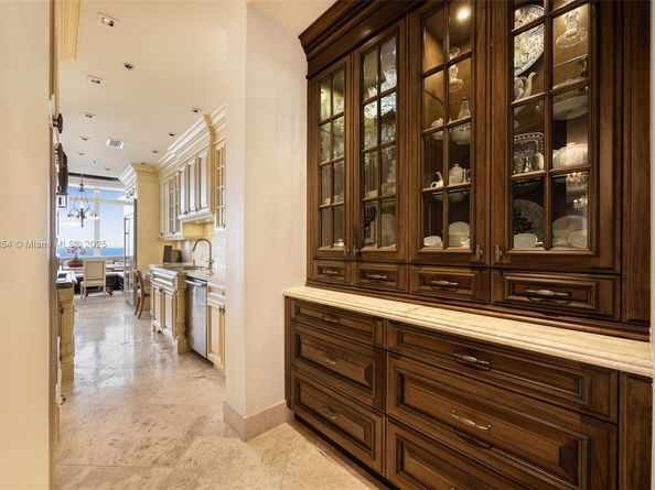 1581 Brickell Ave T104, Miami FL 33129