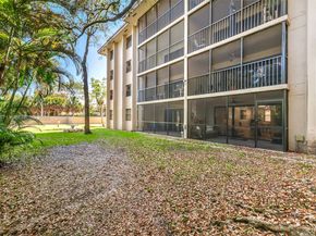 601 Ives Dairy Rd 00, Miami FL 33179