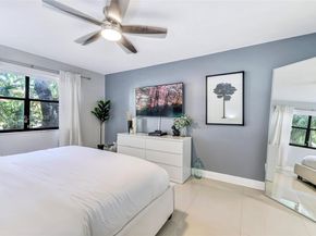 601 Ives Dairy Rd 00, Miami FL 33179