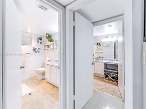 601 Ives Dairy Rd 00, Miami FL 33179