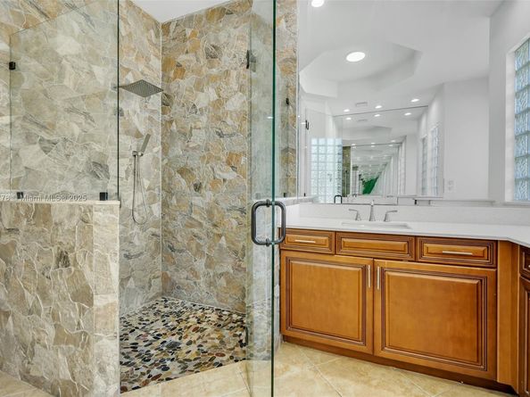 5466 SW 187th Ter, Miramar FL 33029