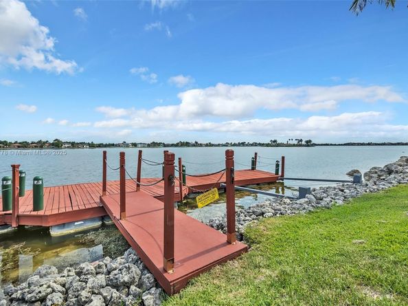5466 SW 187th Ter, Miramar FL 33029