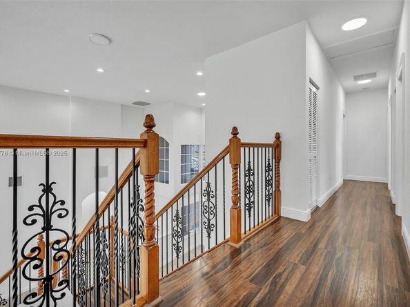 5466 SW 187th Ter, Miramar FL 33029