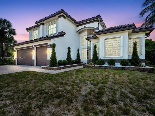 5466 SW 187th Ter, Miramar FL 33029