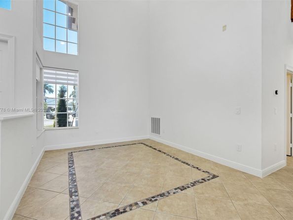 5466 SW 187th Ter, Miramar FL 33029