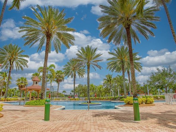 5466 SW 187th Ter, Miramar FL 33029