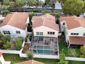 10840 NW 46th Dr, Coral Springs FL 33076