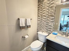 10840 NW 46th Dr, Coral Springs FL 33076