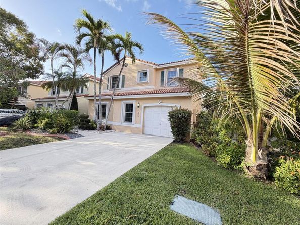 10840 NW 46th Dr, Coral Springs FL 33076