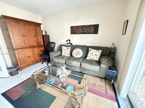 10840 NW 46th Dr, Coral Springs FL 33076