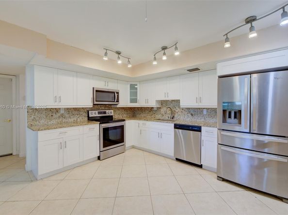 8662 Bridle Path Ct 115A, Davie FL 33328