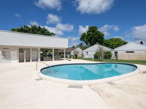 8662 Bridle Path Ct 115A, Davie FL 33328
