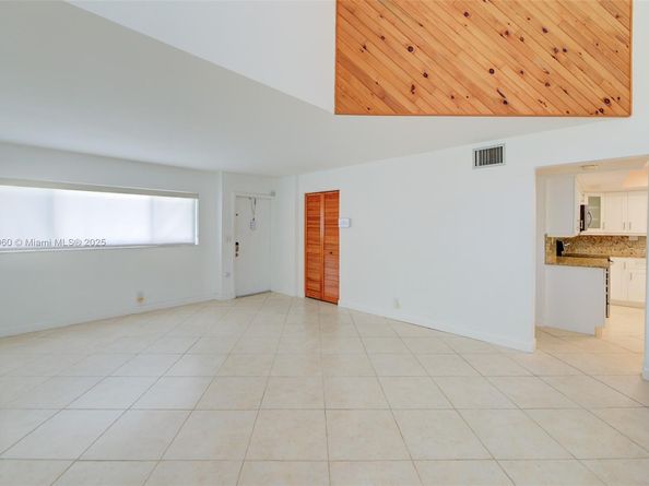 8662 Bridle Path Ct 115A, Davie FL 33328