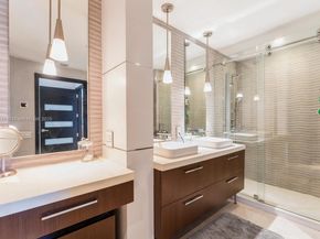 808 Brickell Key 1406, Miami FL 33131