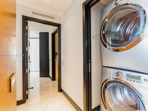808 Brickell Key 1406, Miami FL 33131