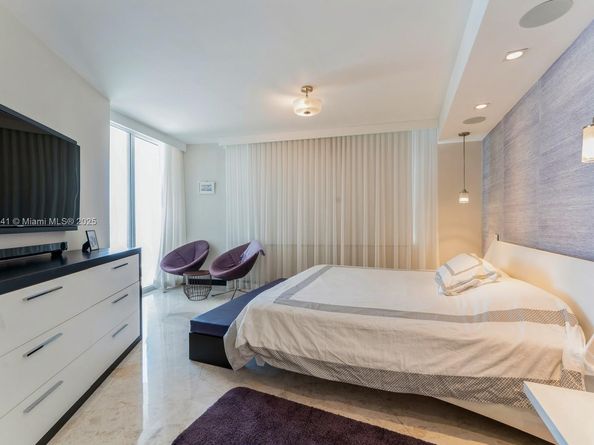 808 Brickell Key 1406, Miami FL 33131