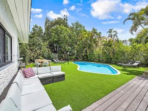 577 NW 120th St, Miami FL 33168