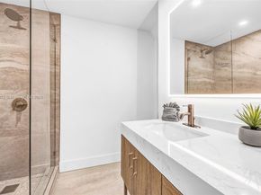 577 NW 120th St, Miami FL 33168