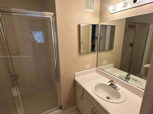4848 N State Road 7 4305, Coconut Creek FL 33073
