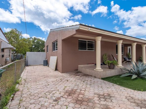 3030 NW 90th St, Miami FL 33147