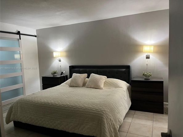 19001 NE 14th Ave 107, Miami FL 33179