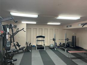 19001 NE 14th Ave 107, Miami FL 33179