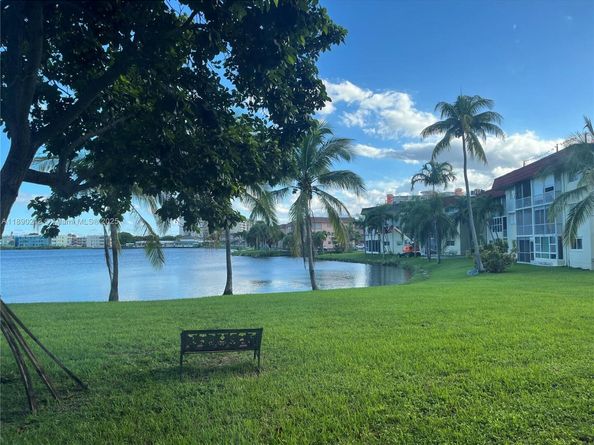19001 NE 14th Ave 107, Miami FL 33179
