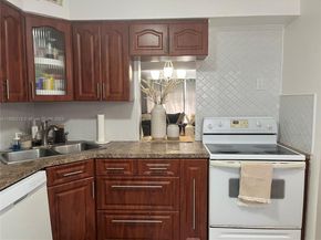 19001 NE 14th Ave 107, Miami FL 33179