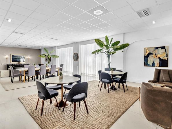 3140 S Ocean Dr 1902, Hallandale Beach FL 33009