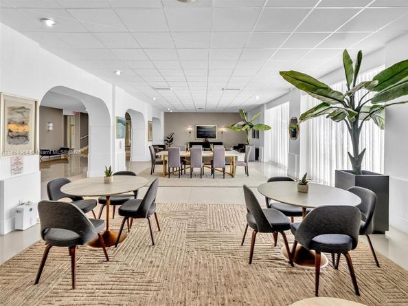 3140 S Ocean Dr 1902, Hallandale Beach FL 33009
