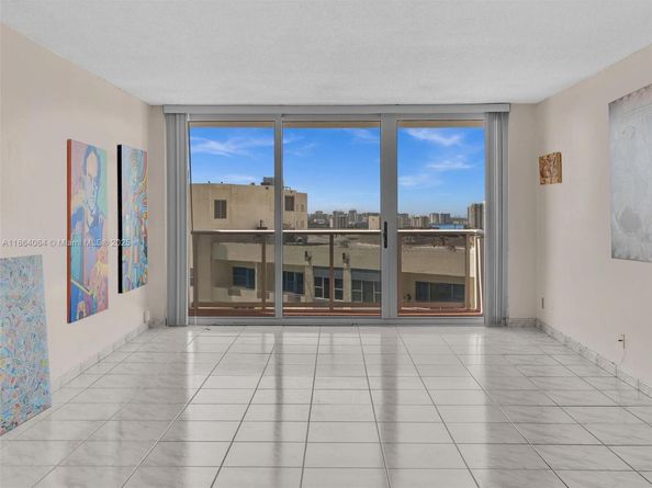 3140 S Ocean Dr 1902, Hallandale Beach FL 33009