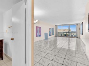 3140 S Ocean Dr 1902, Hallandale Beach FL 33009