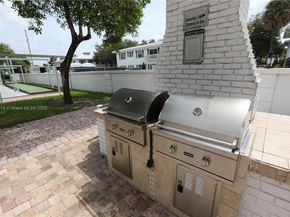 2171 NE 66th St 806, Fort Lauderdale FL 33308