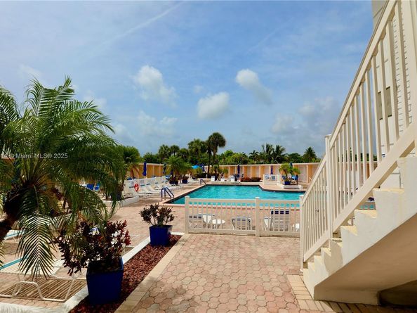 2171 NE 66th St 806, Fort Lauderdale FL 33308