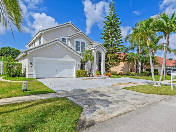 17510 NW 7th Ct, Pembroke Pines FL 33029