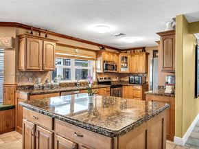 17510 NW 7th Ct, Pembroke Pines FL 33029